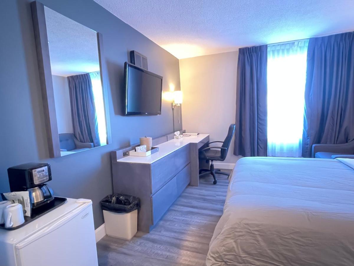 Auberge De La Gare 가티노 외부 사진