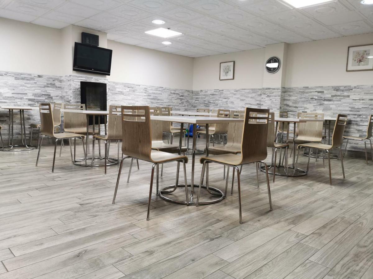 Auberge De La Gare 가티노 외부 사진